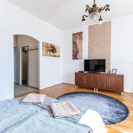 Danube Apartment Budapest Esterno foto
