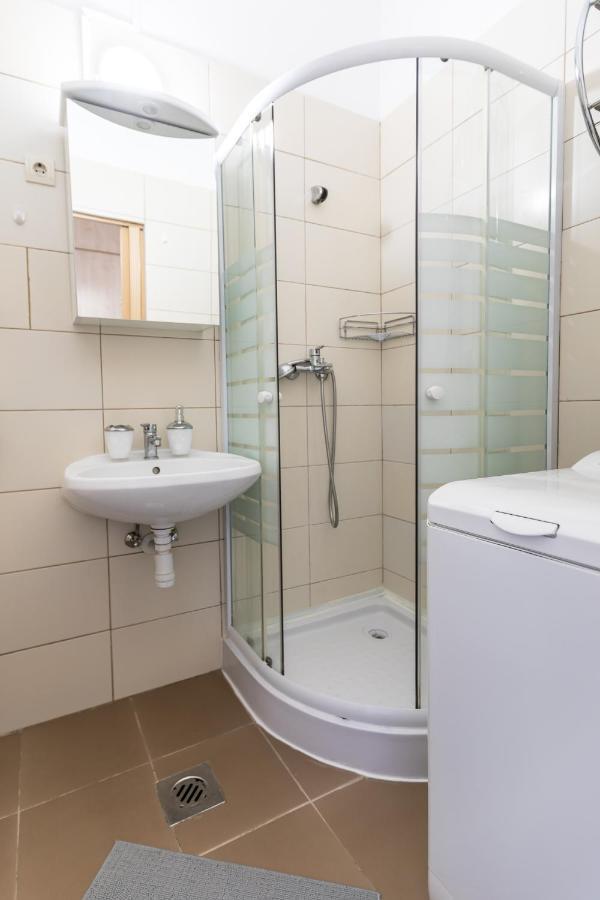 Danube Apartment Budapest Esterno foto