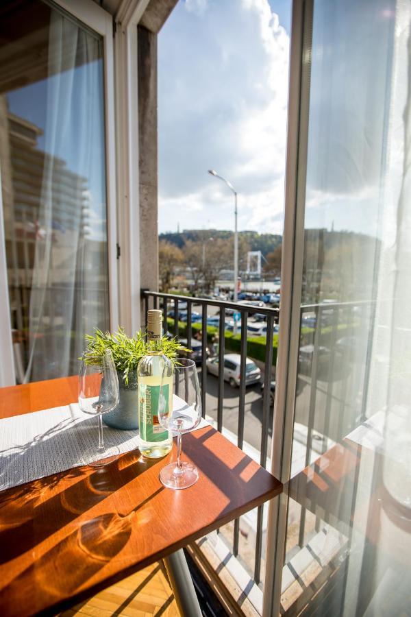 Danube Apartment Budapest Esterno foto